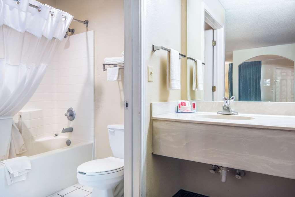 Econo Lodge Inn & Suites Sweetwater I-20 Eksteriør billede