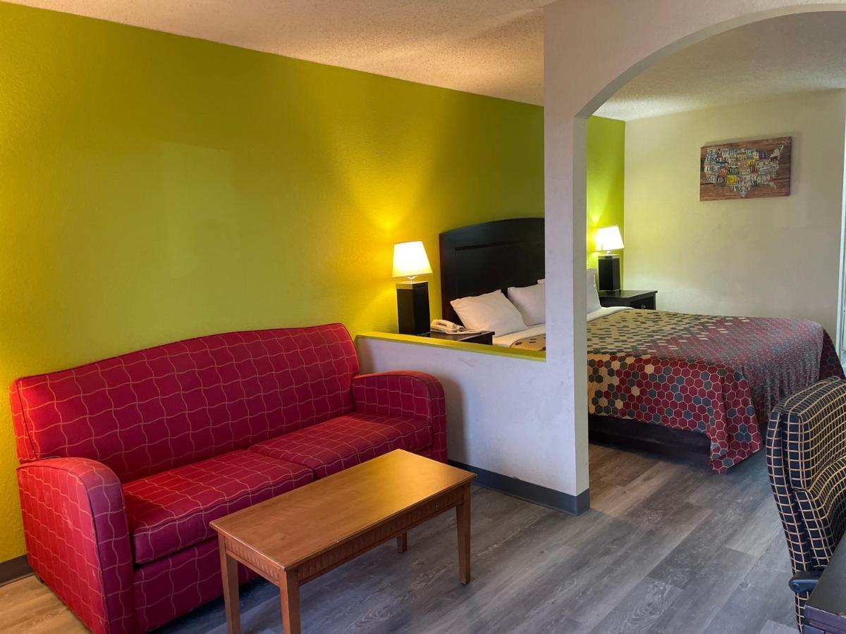 Econo Lodge Inn & Suites Sweetwater I-20 Eksteriør billede